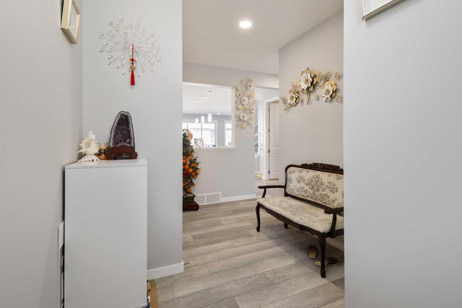 35 Lucas Passage NW — photo 3