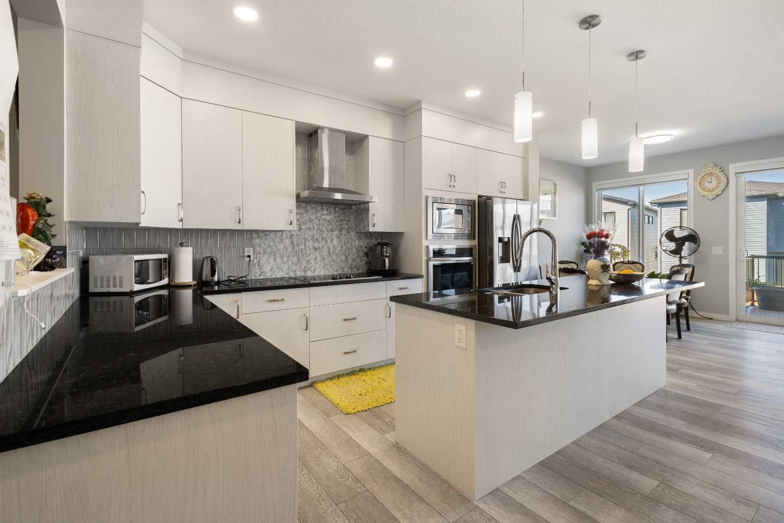 35 Lucas Passage NW — photo 4