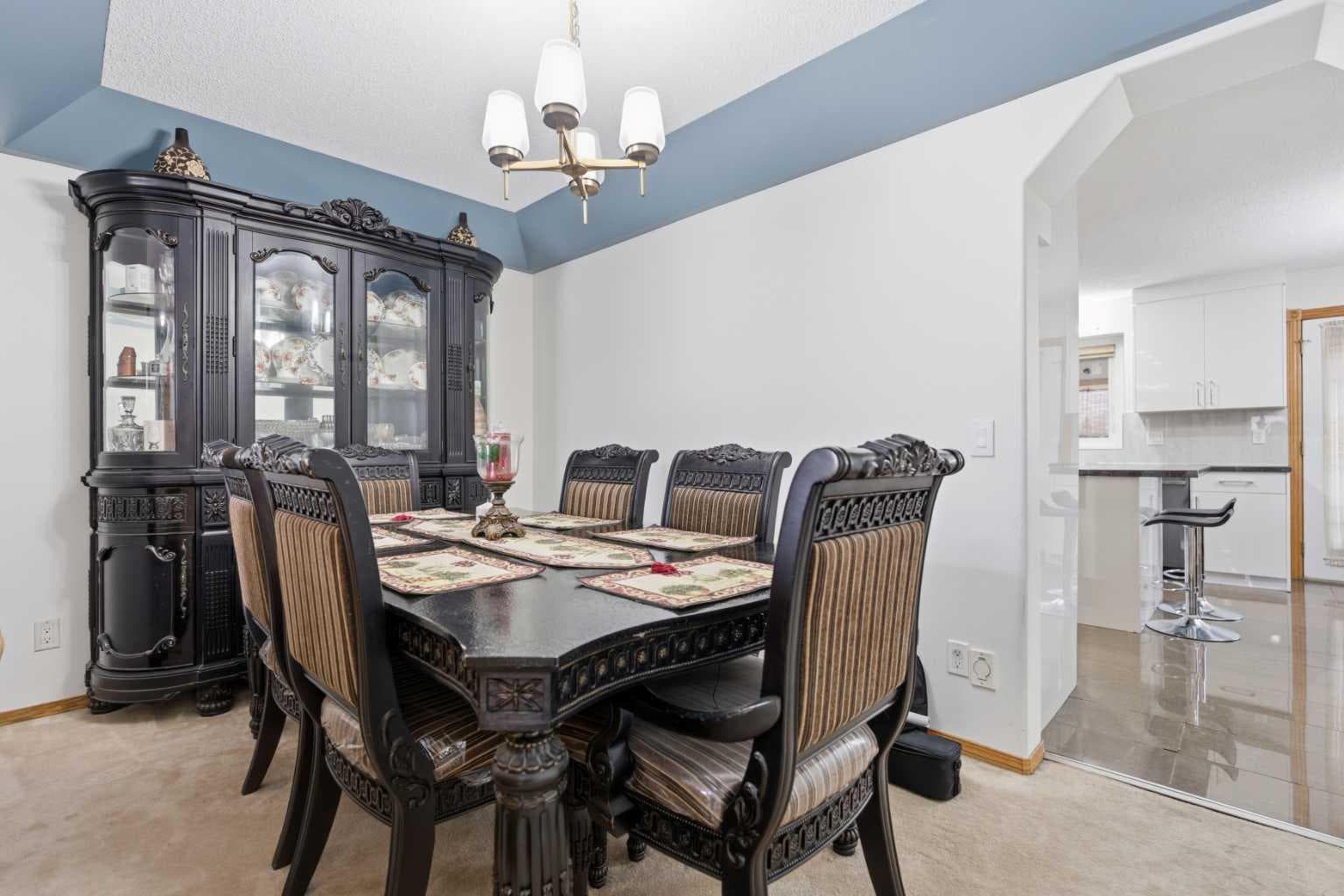 83 Coral Springs Grove NE — photo 4