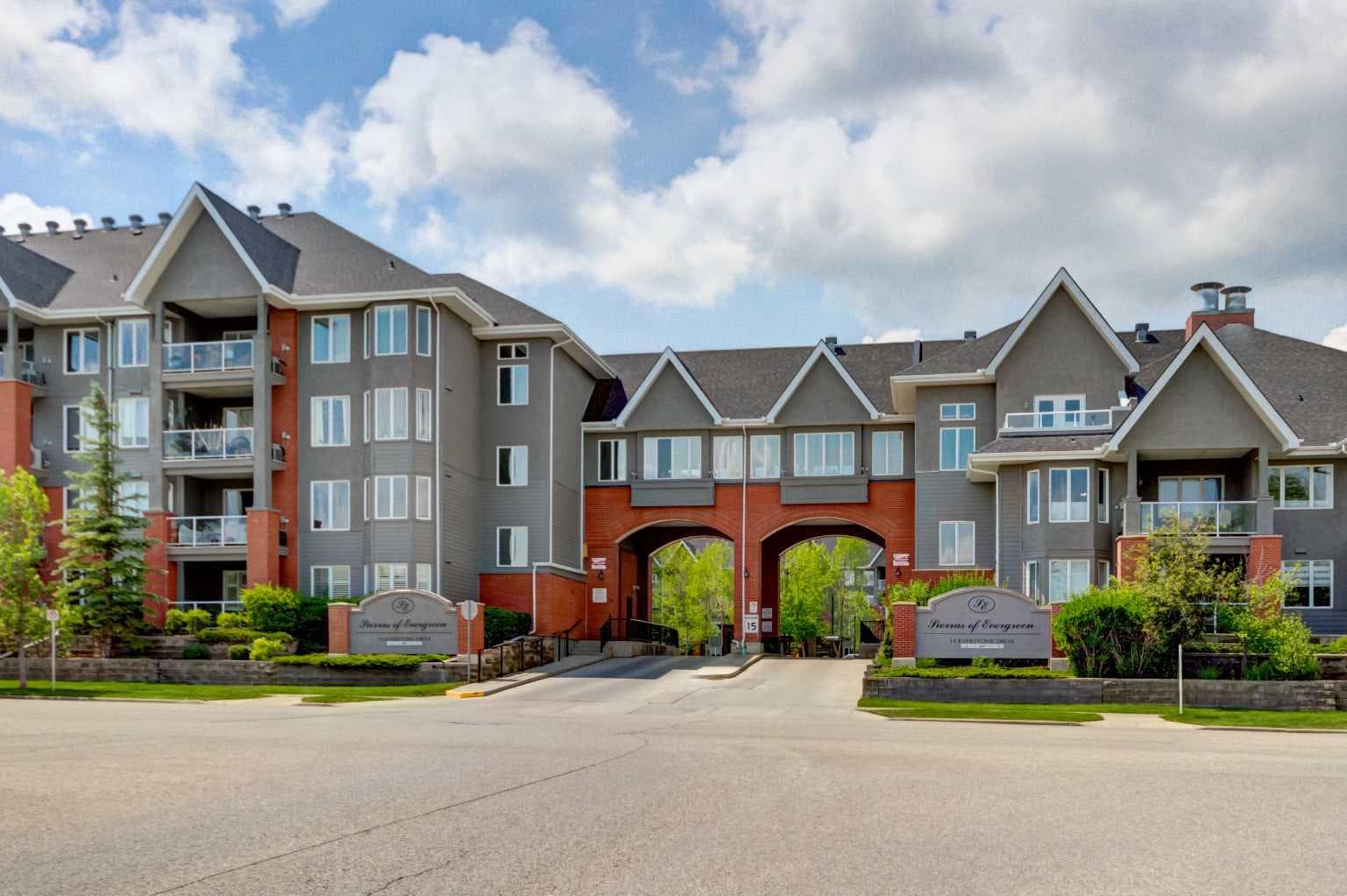 Apartment in Evergreen