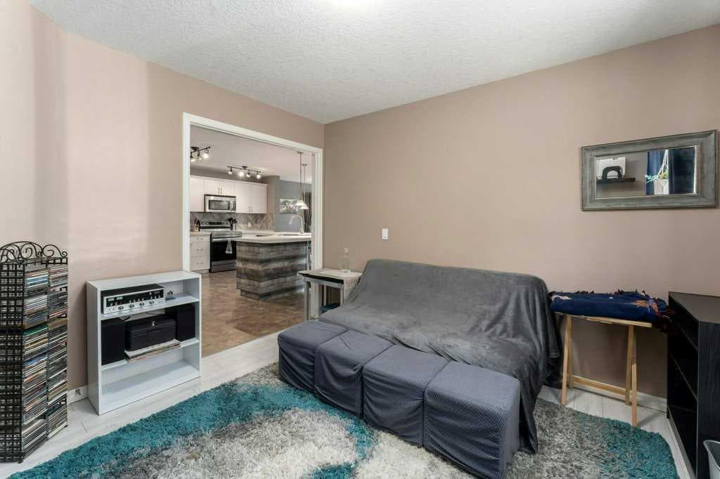 89 Cranarch Grove SE — photo 4
