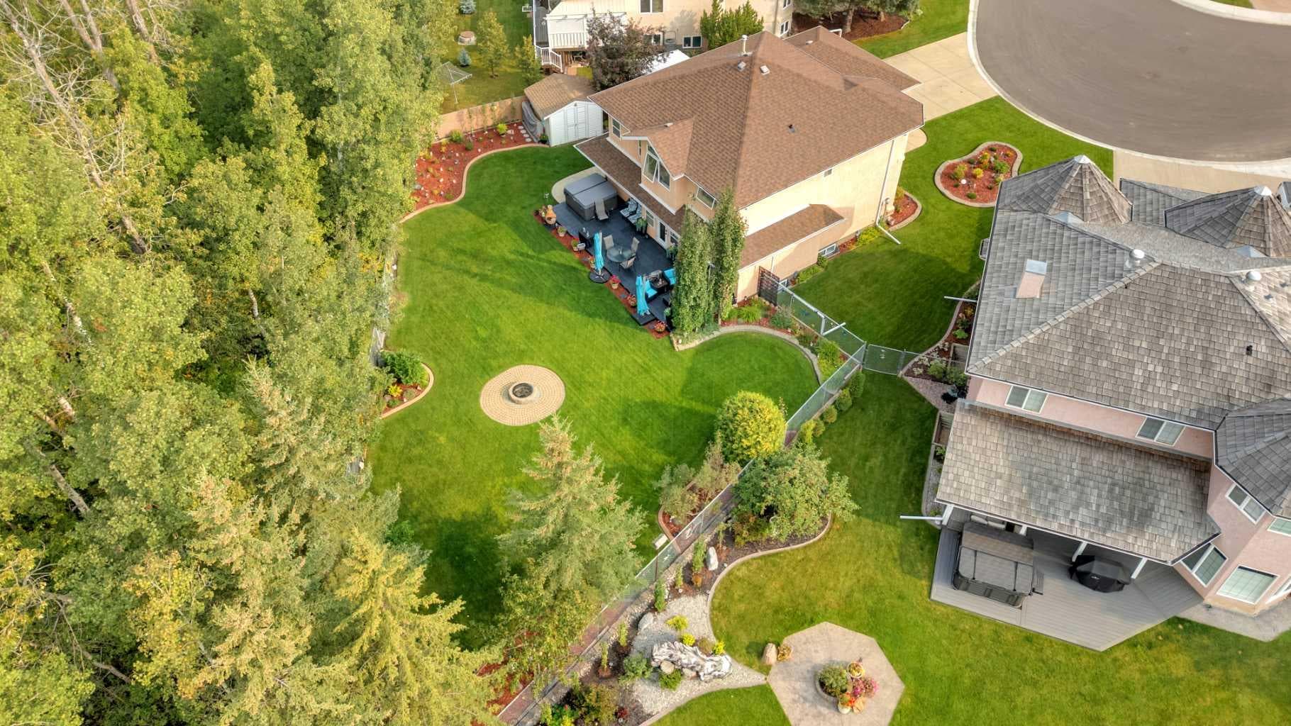 49 Willow Springs Crescent — photo 3