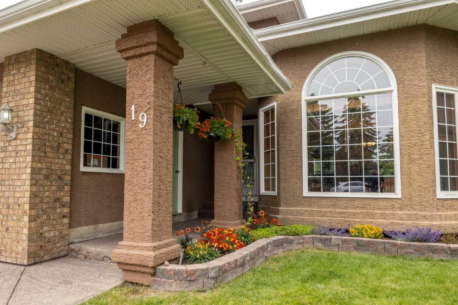19 Mckenzie Lake Manor SE — photo 2