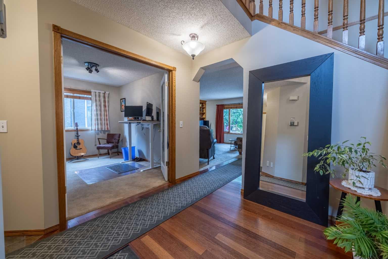 19 Mckenzie Lake Manor SE — photo 3