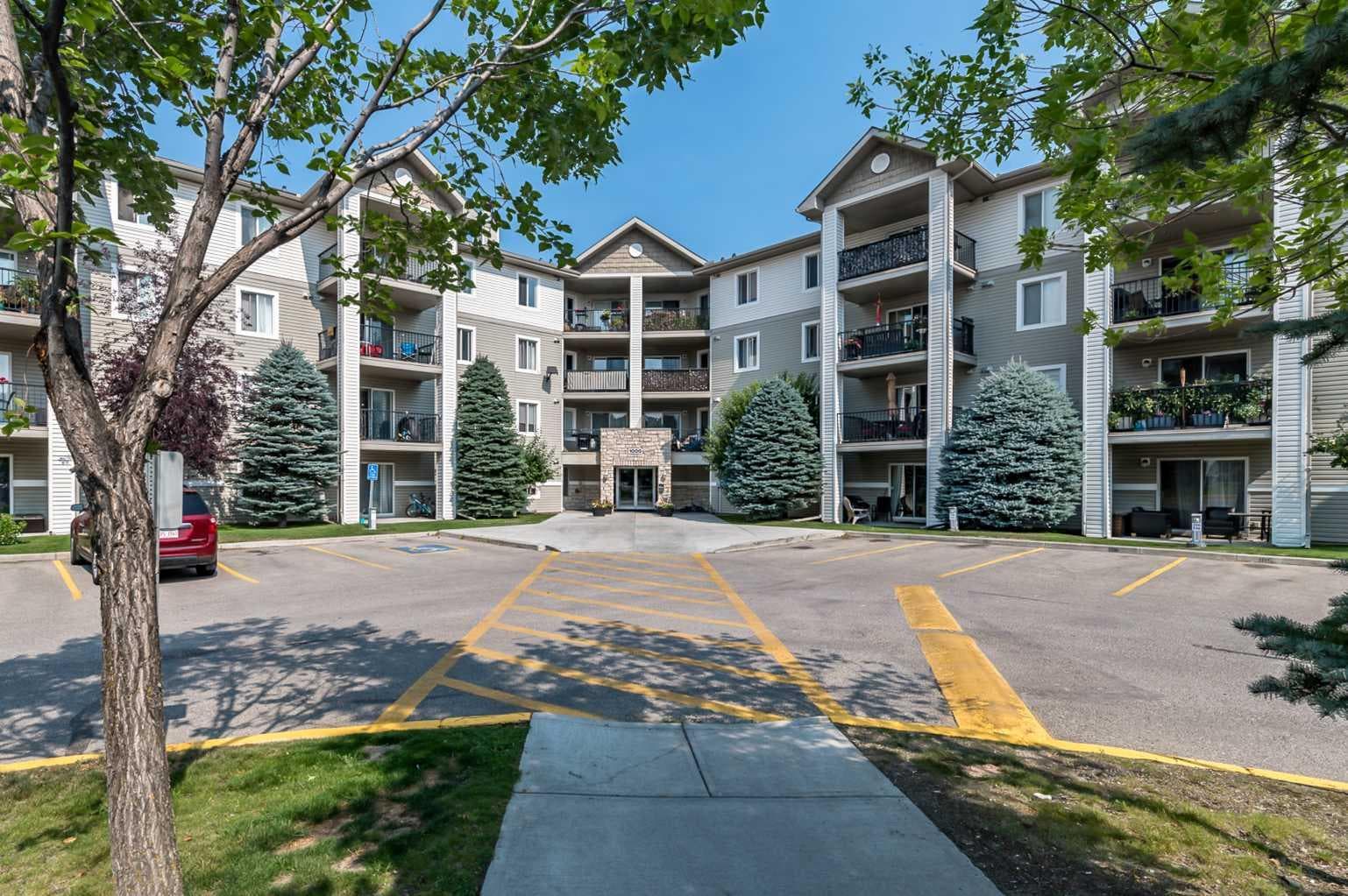 1302, 12 Cimarron Common — photo 1