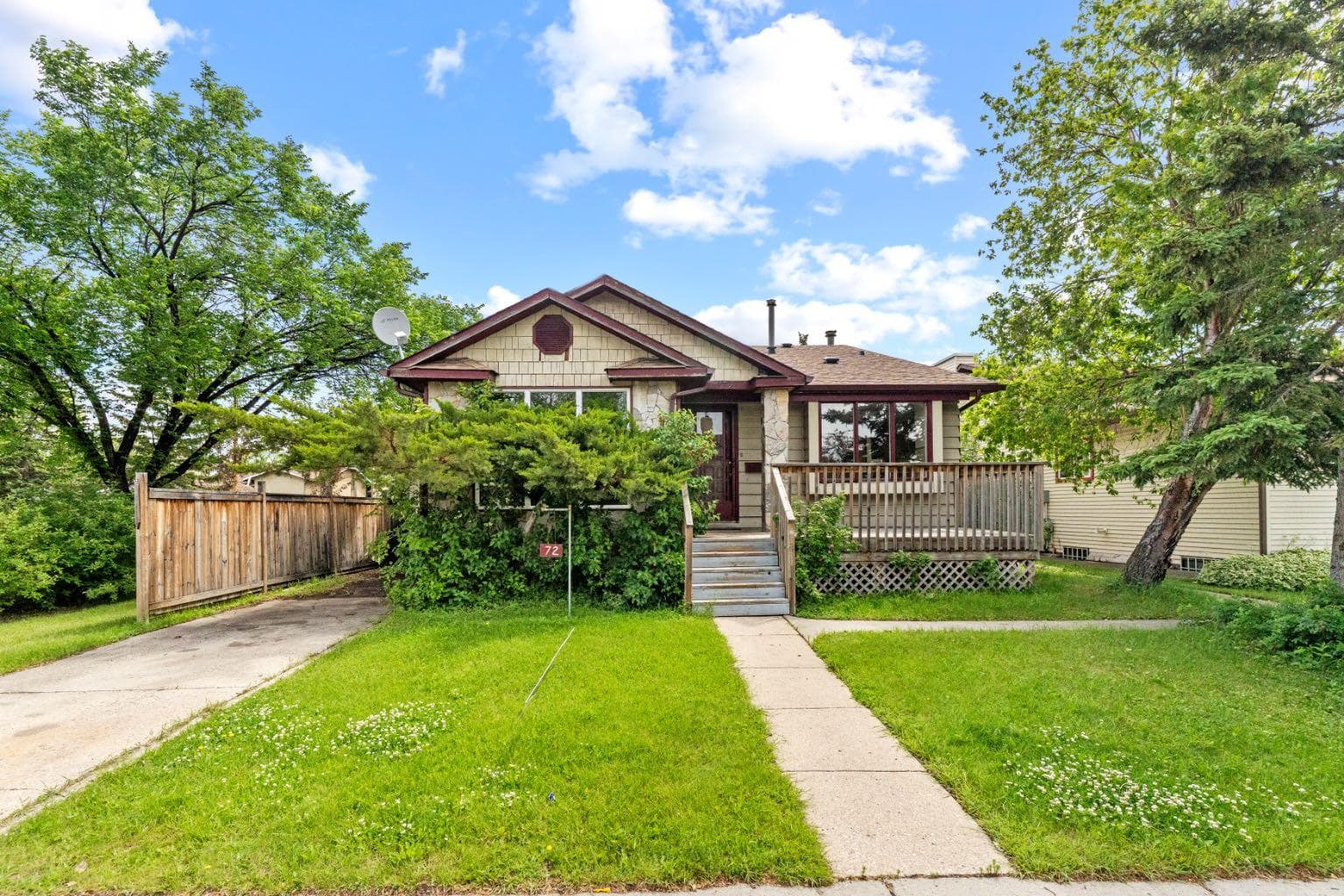 72 Templeson Way NE — photo 1