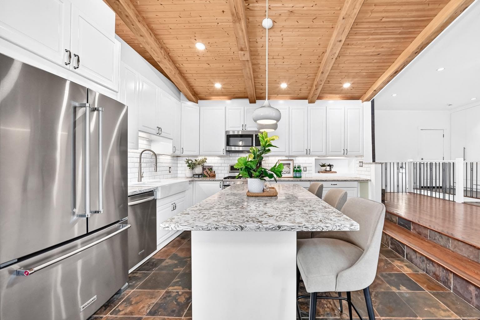 2623 Glenmount Drive SW — photo 4