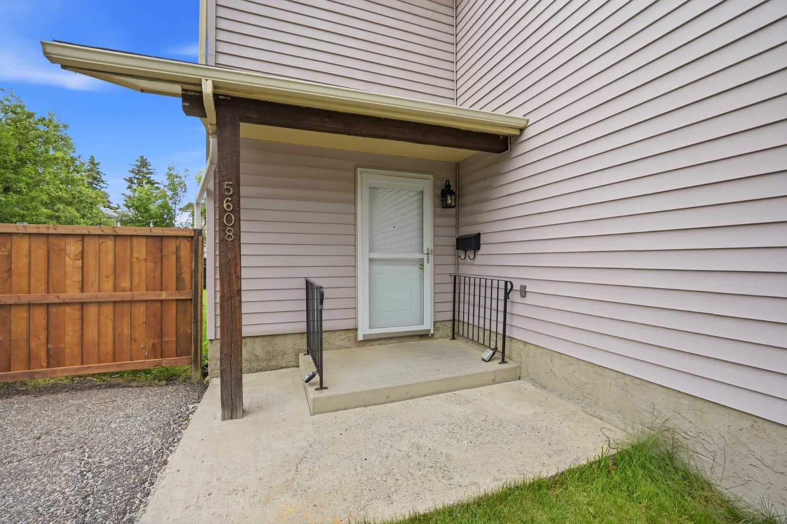 5608 Rundlehorn Drive NE — photo 4