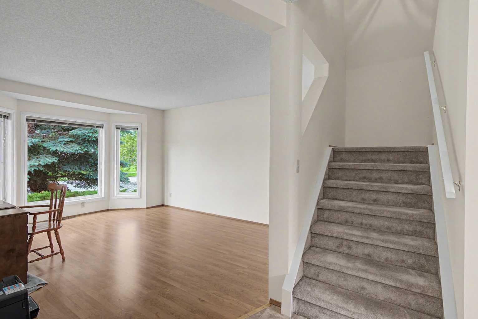 232 Erin Woods Drive SE — photo 2