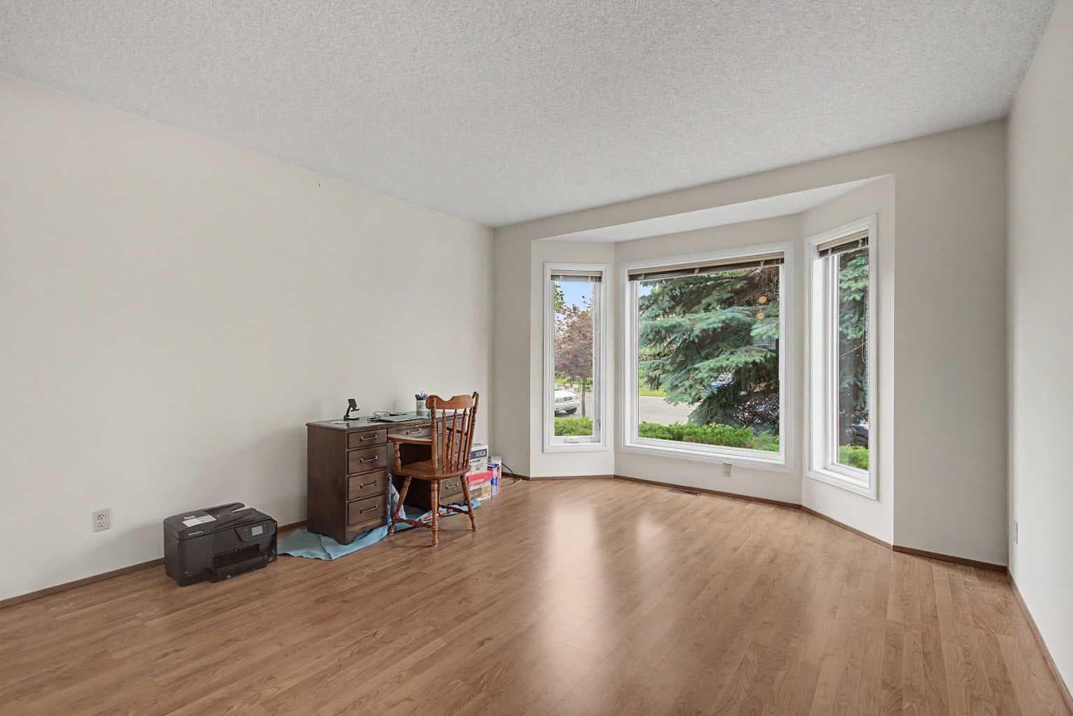 232 Erin Woods Drive SE — photo 4