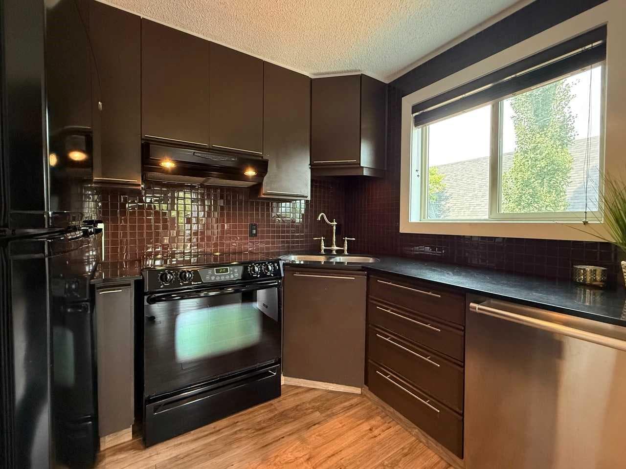 314, 808 Royal Avenue SW — photo 2
