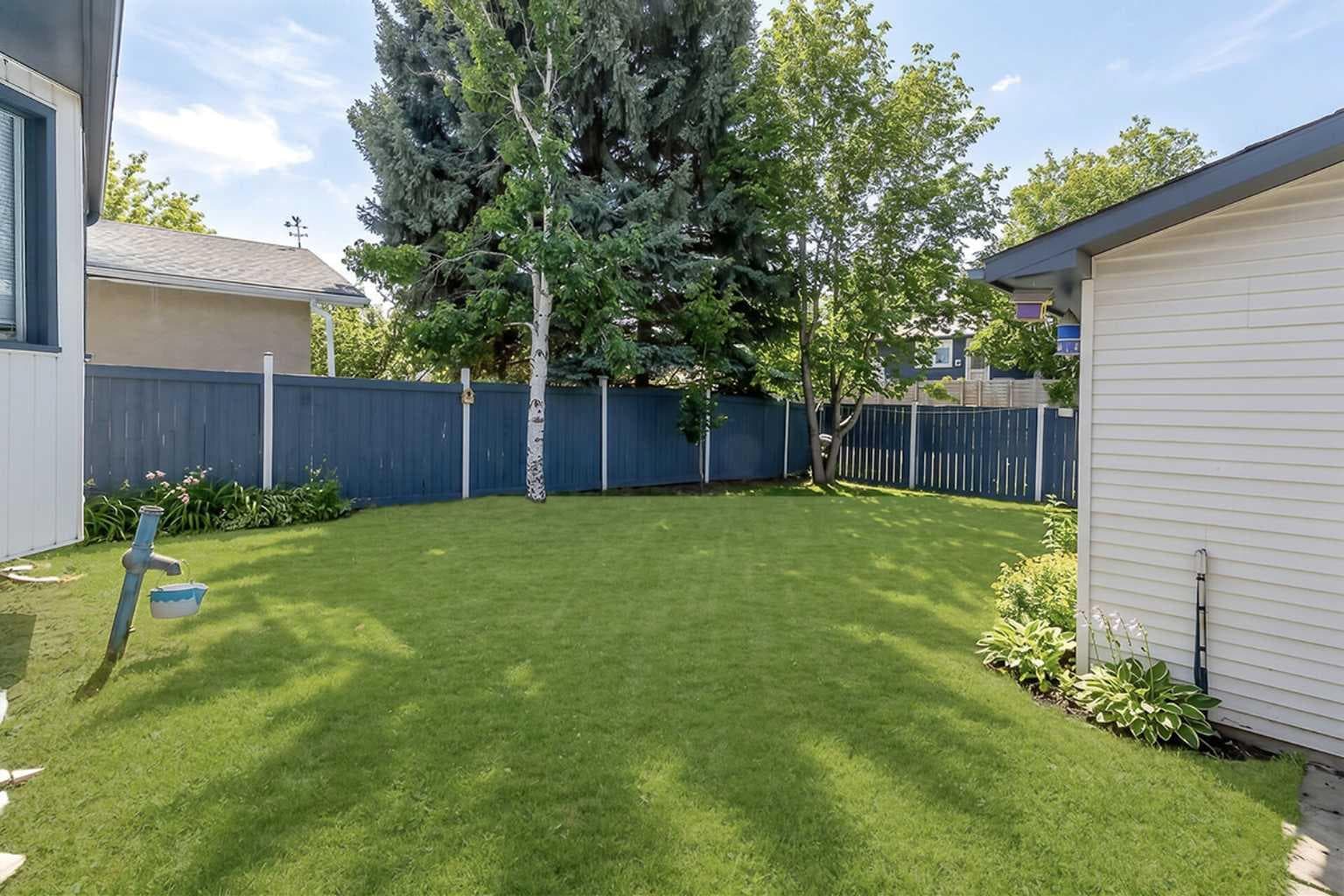 3523 48 Street NE — photo 5