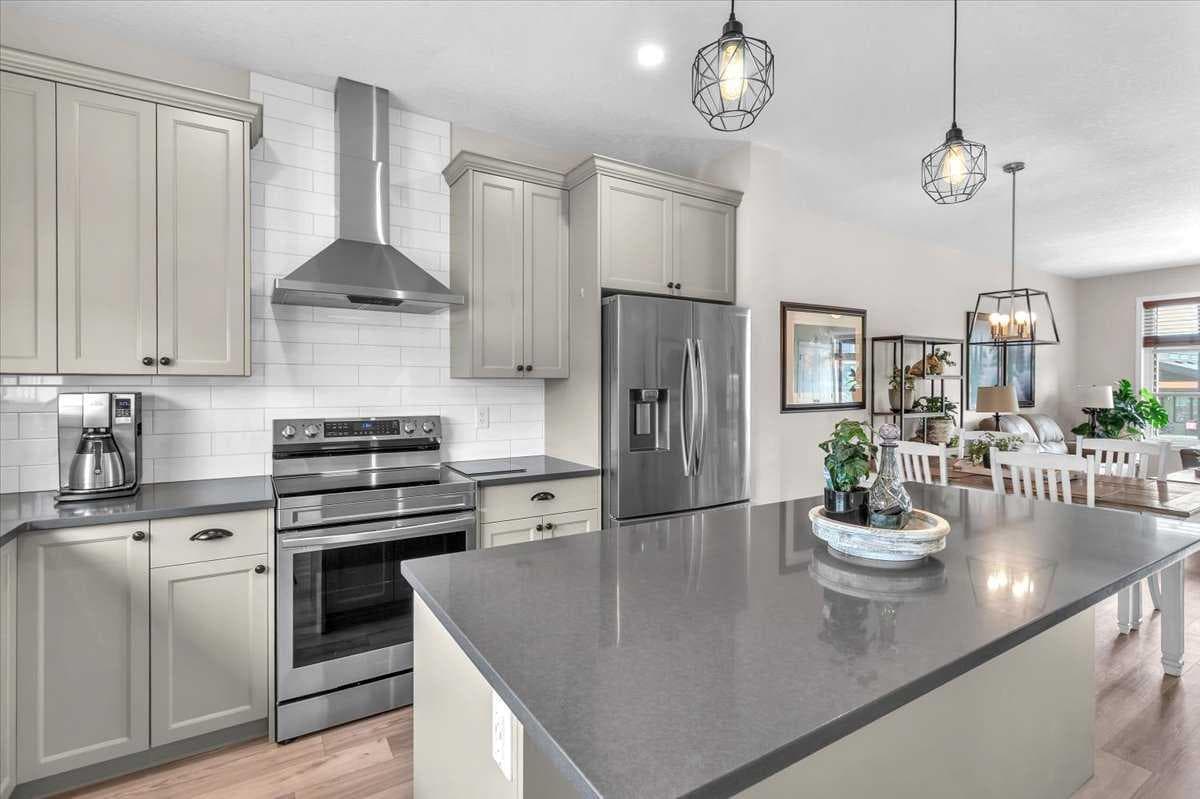 70 Haskayne Drive NW — photo 3