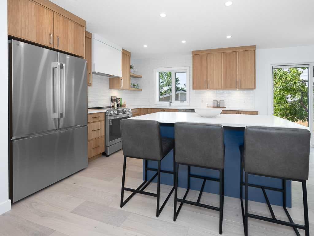 3520 Bulyea Crescent NW — photo 5