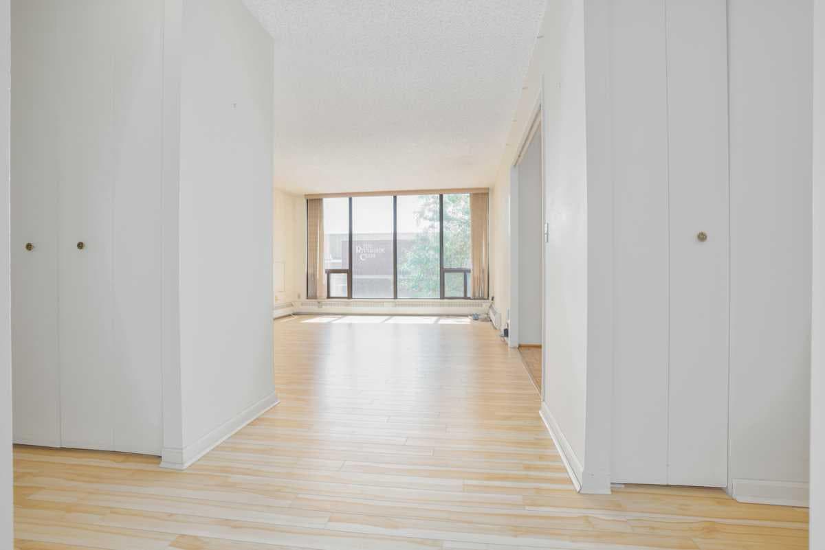 208, 80 Point Mckay Crescent NW — photo 4