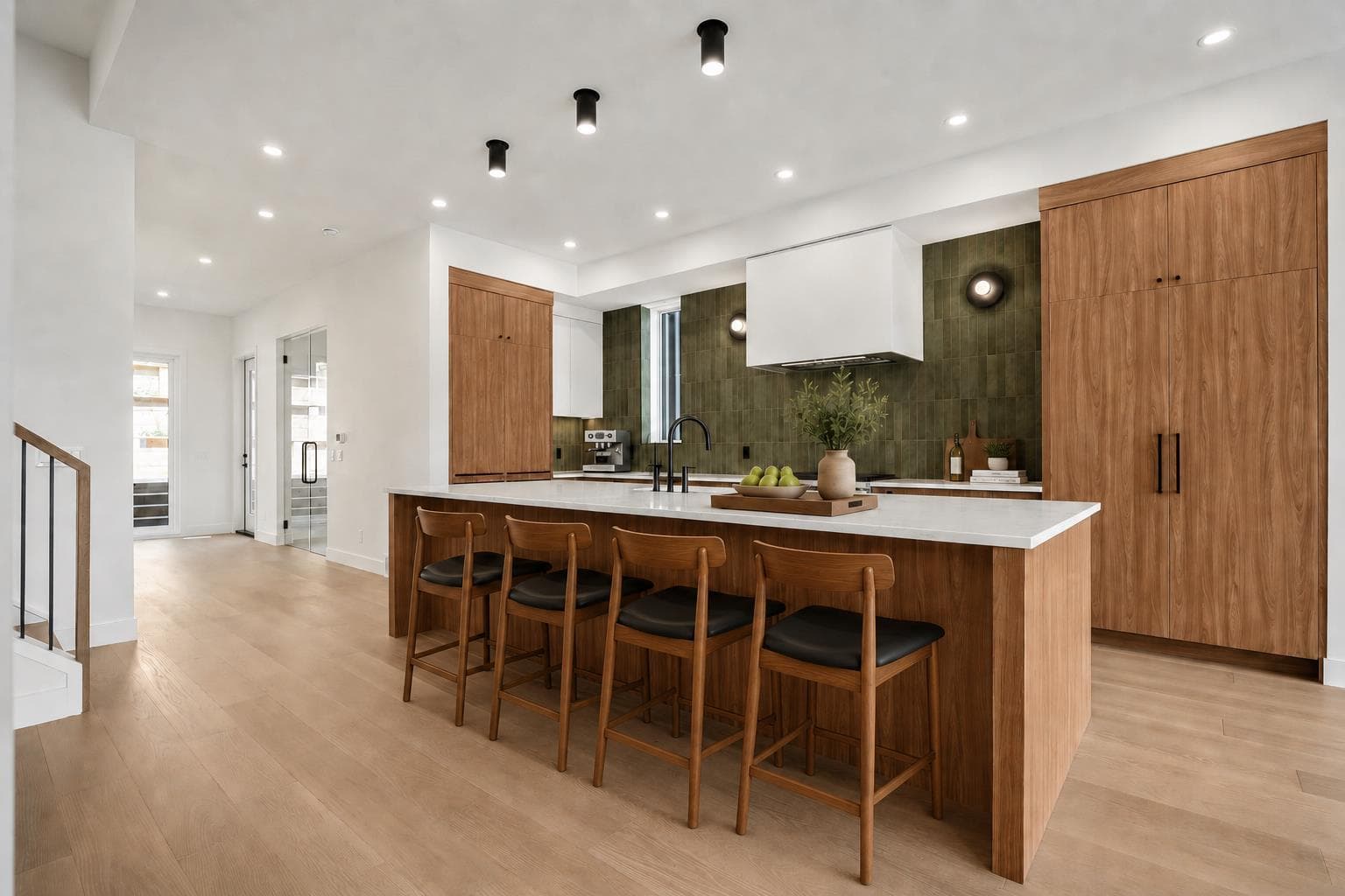 710 Bridge Crescent NE — photo 5