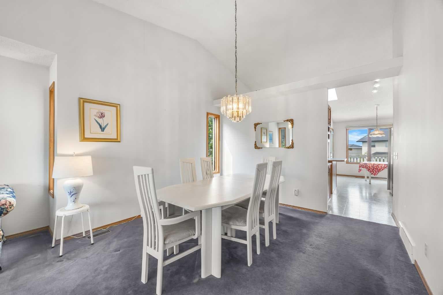 28 Harvest Oak Drive NE — photo 5