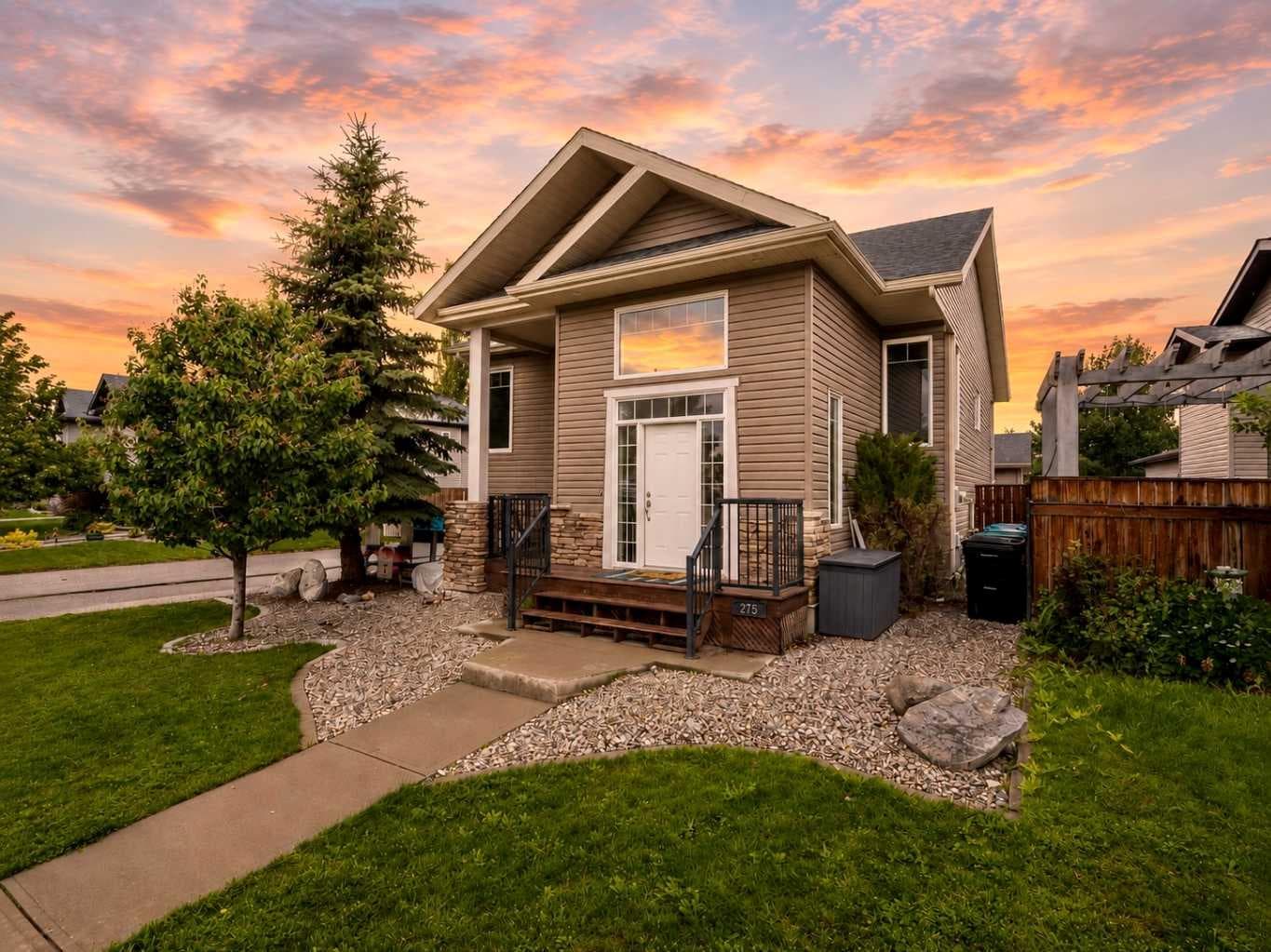 275 Mt Sunburst Way W — photo 1