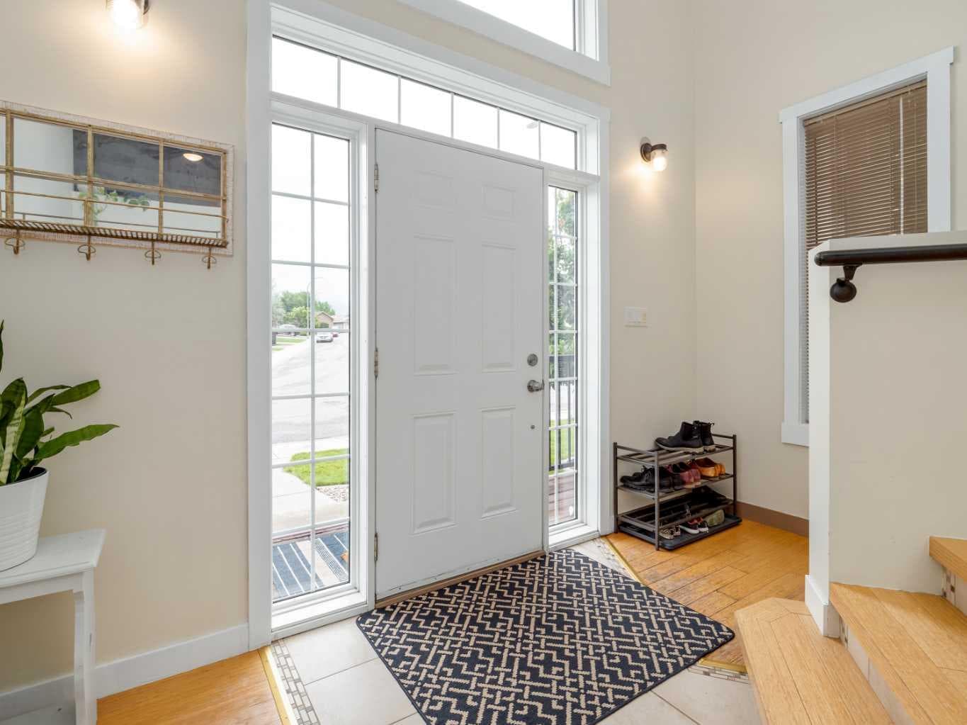 275 Mt Sunburst Way W — photo 5