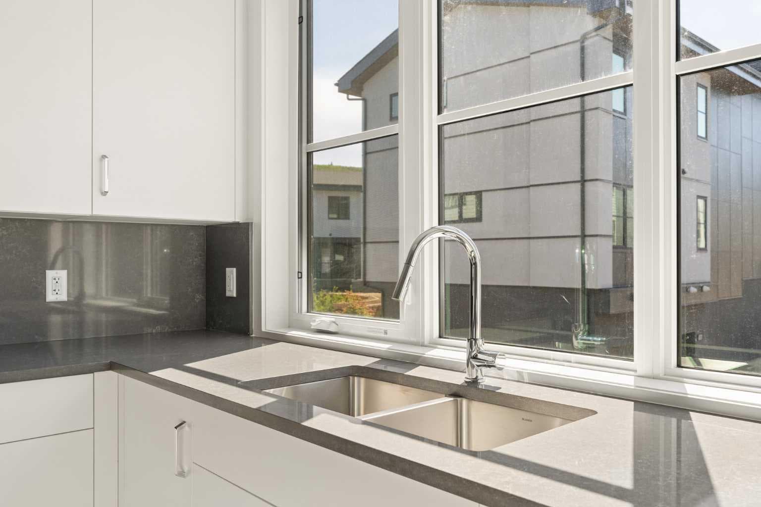 401, 1453 Na'a Drive SW — photo 3