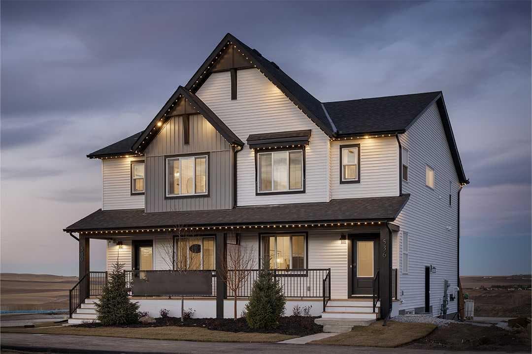 Semi Detached (Half Duplex) in Glacier Ridge