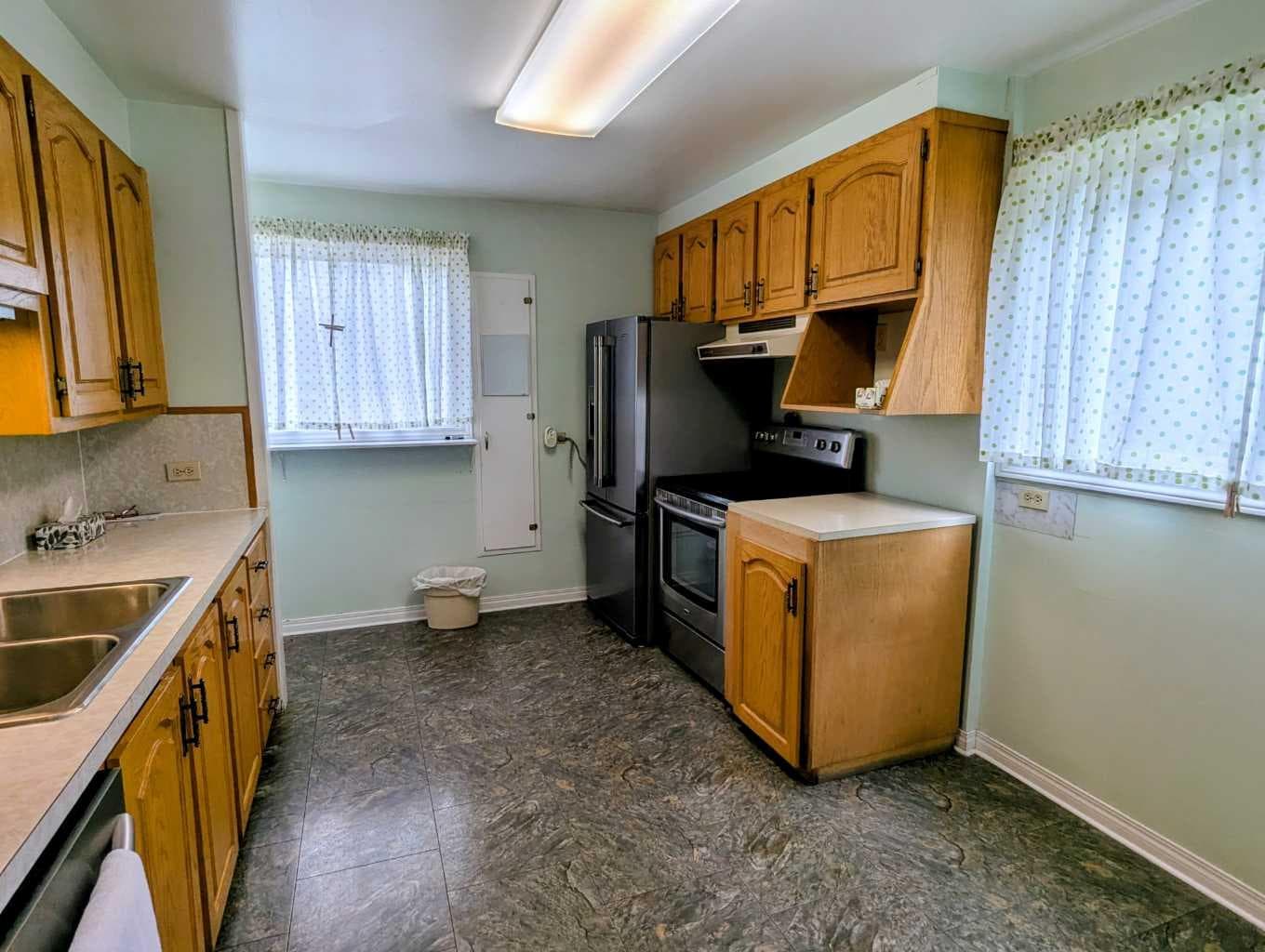 3322 Centre B Street NW — photo 3