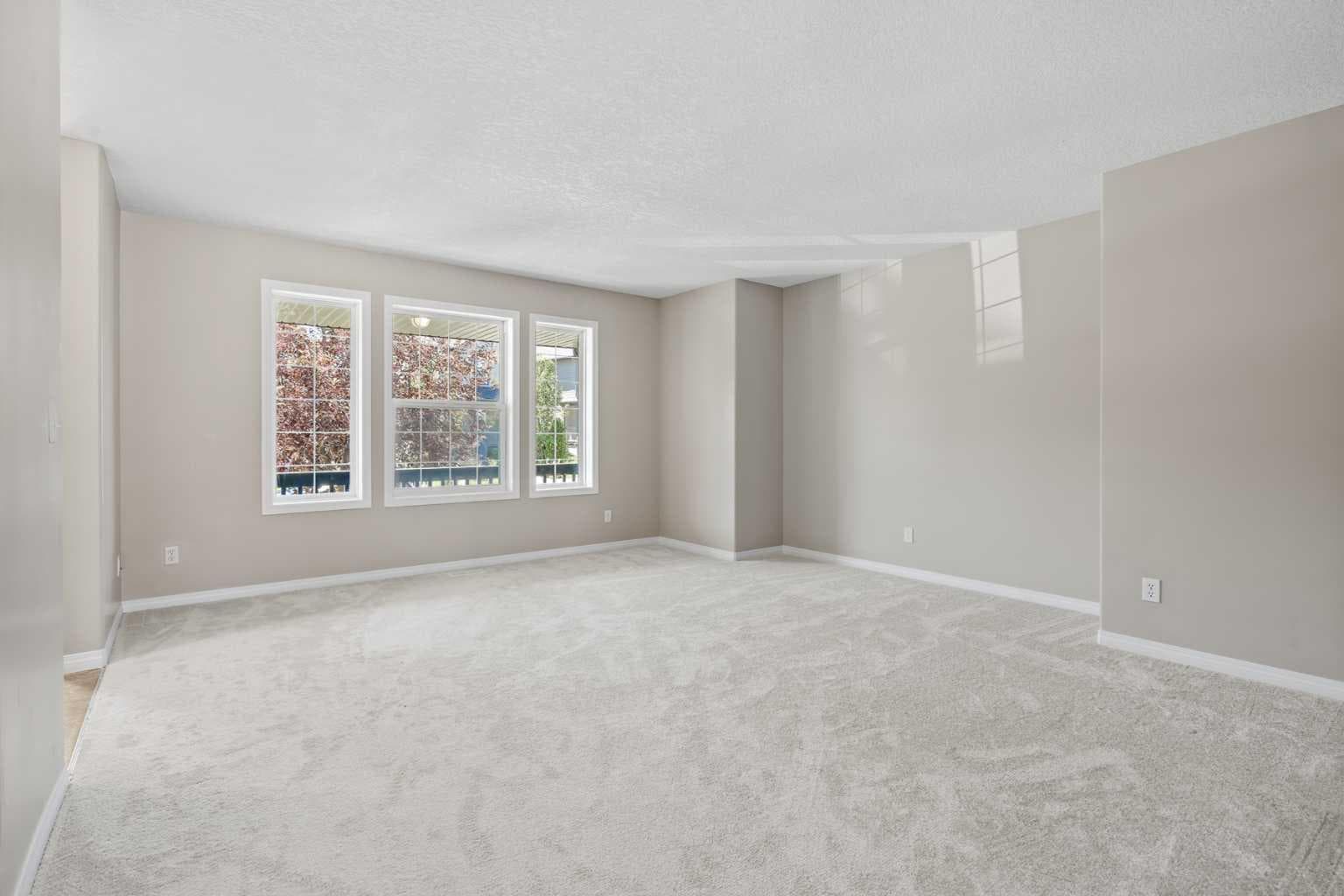 28 Saddlebrook Gardens NE — photo 4