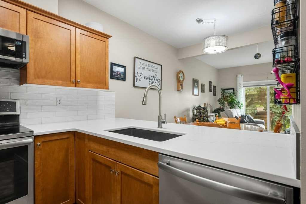1204, 720 Willowbrook Road NW — photo 5
