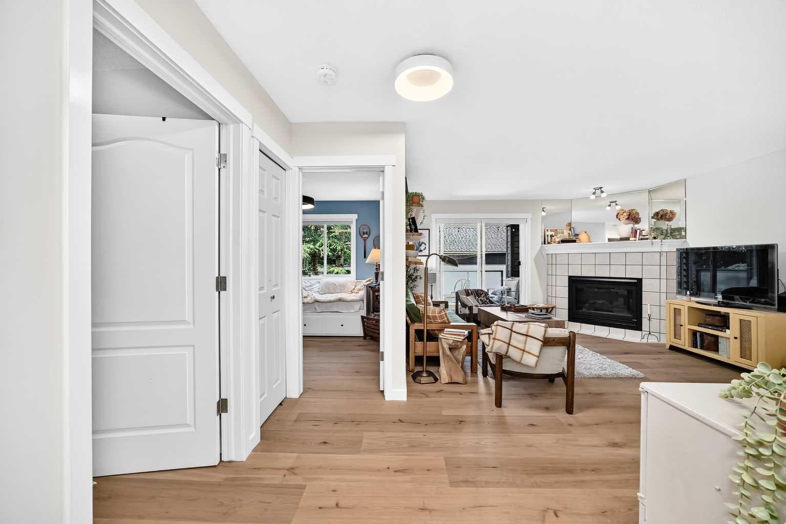 214, 10 Sierra Morena Mews SW — photo 4