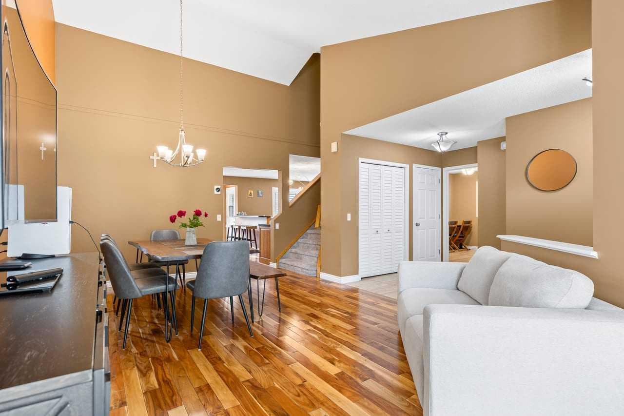 152 Douglas Glen Mews SE — photo 5