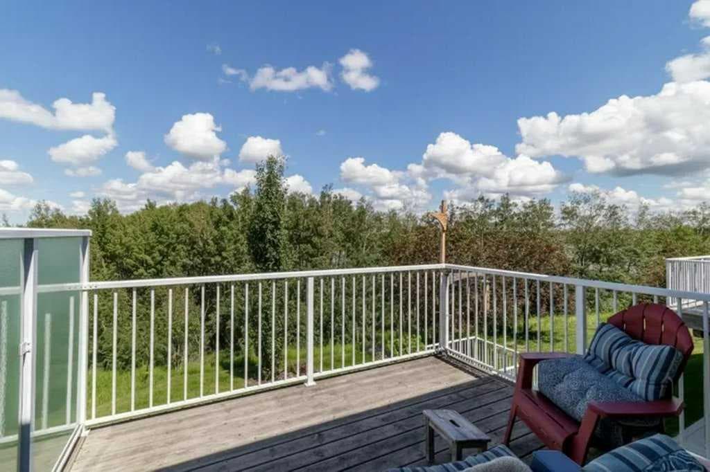 12 Beardsley Crescent — photo 5