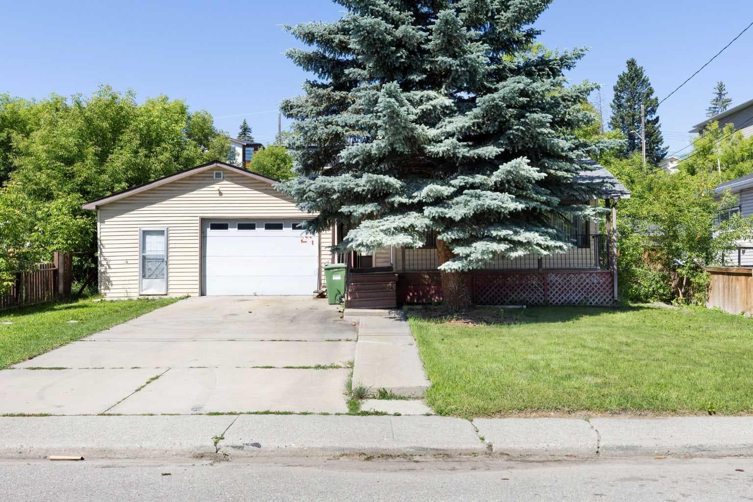 3819 1 Street NE — photo 3