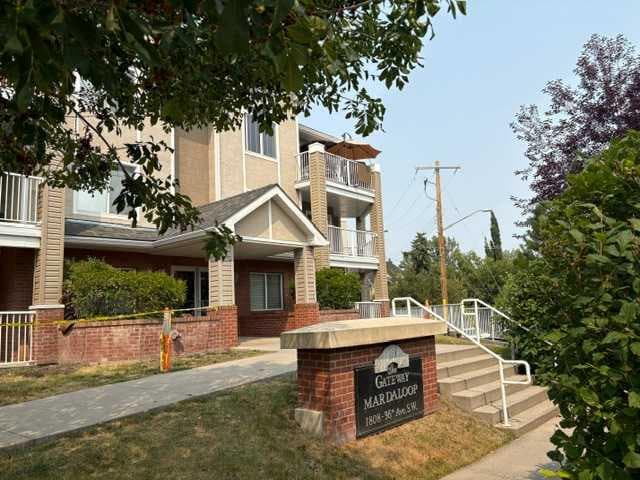 324, 1808 36 Avenue SW — photo 1