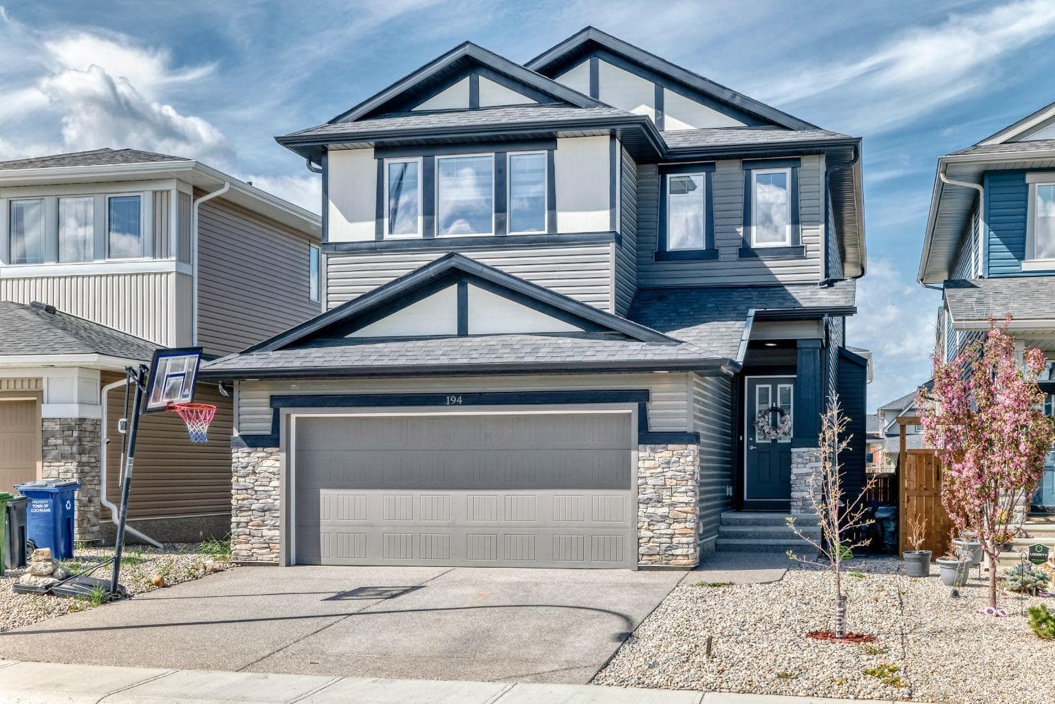 194 Willow Place — photo 1