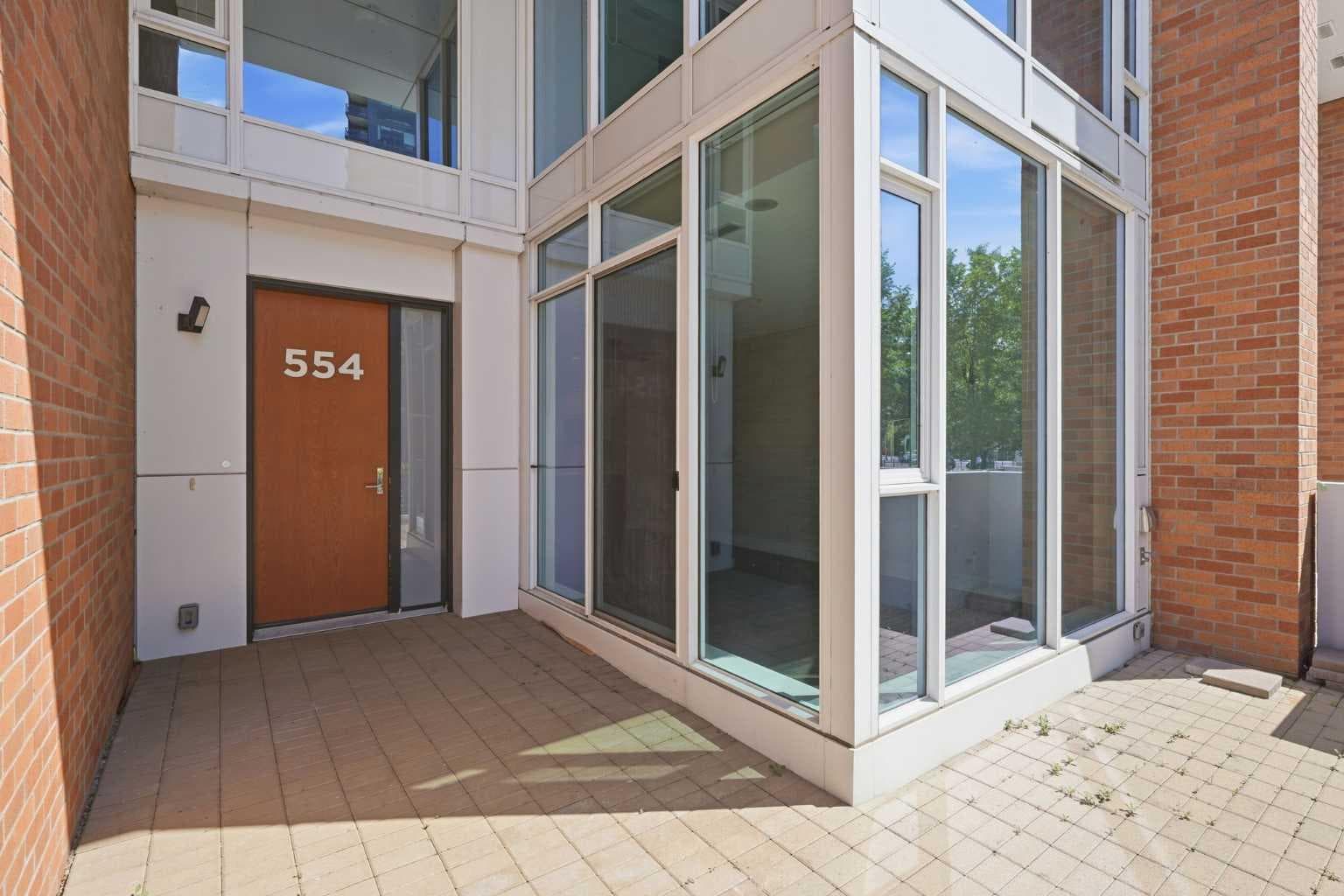 554 Riverfront Lane SE — photo 2