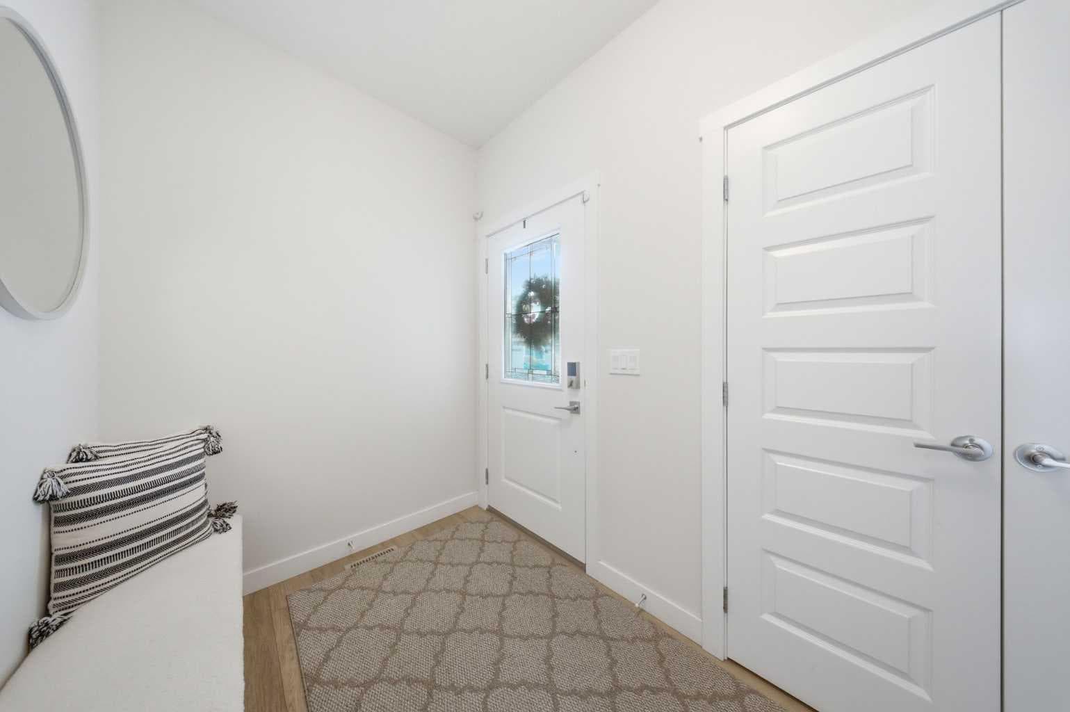 1448 Bayview Point SW — photo 2