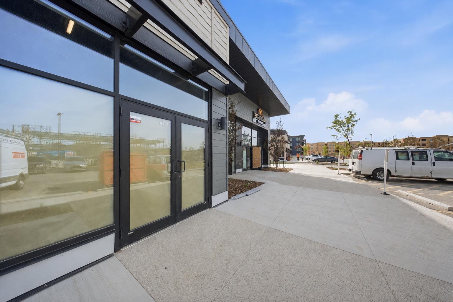 220, 40 Belmont Drive SW — photo 3