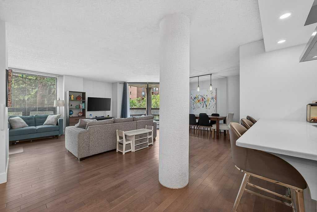 230, 1304 15 Avenue SW — photo 4