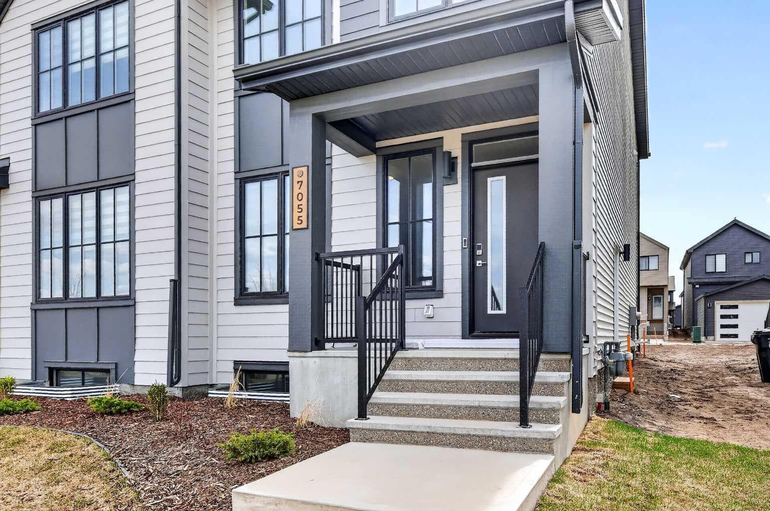 7055 Rangeview Avenue SE — photo 2