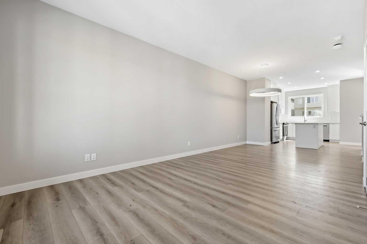7055 Rangeview Avenue SE — photo 5
