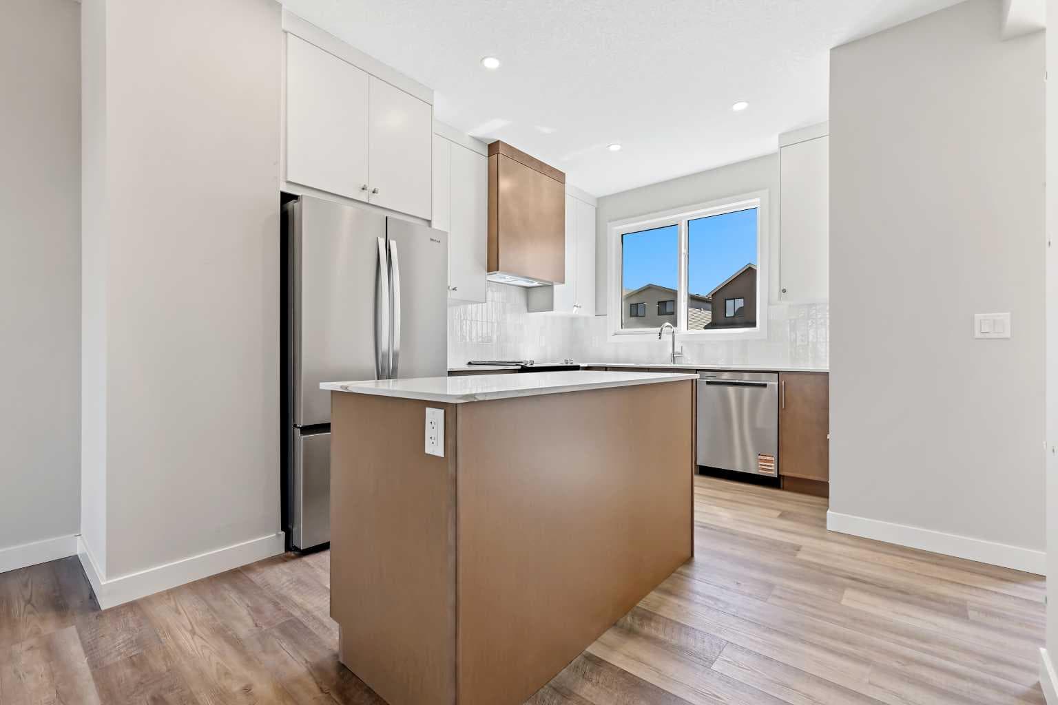 7023 Rangeview Avenue SE — photo 3