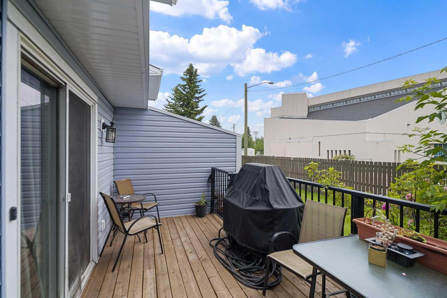 3, 195 Manora Place NE — photo 4