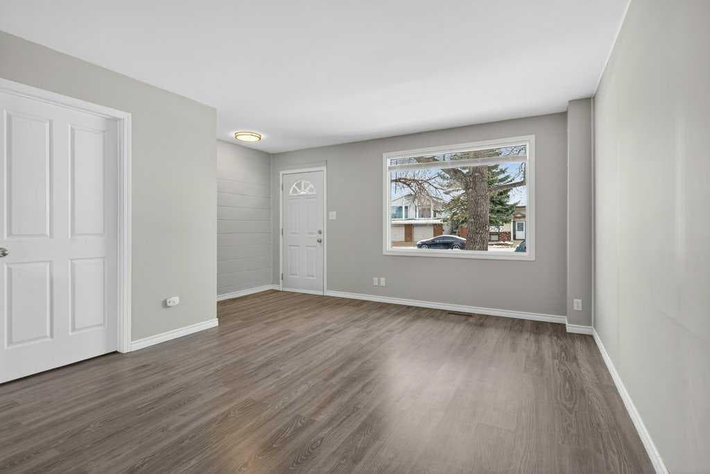 303, 2211 19 Street NE — photo 2