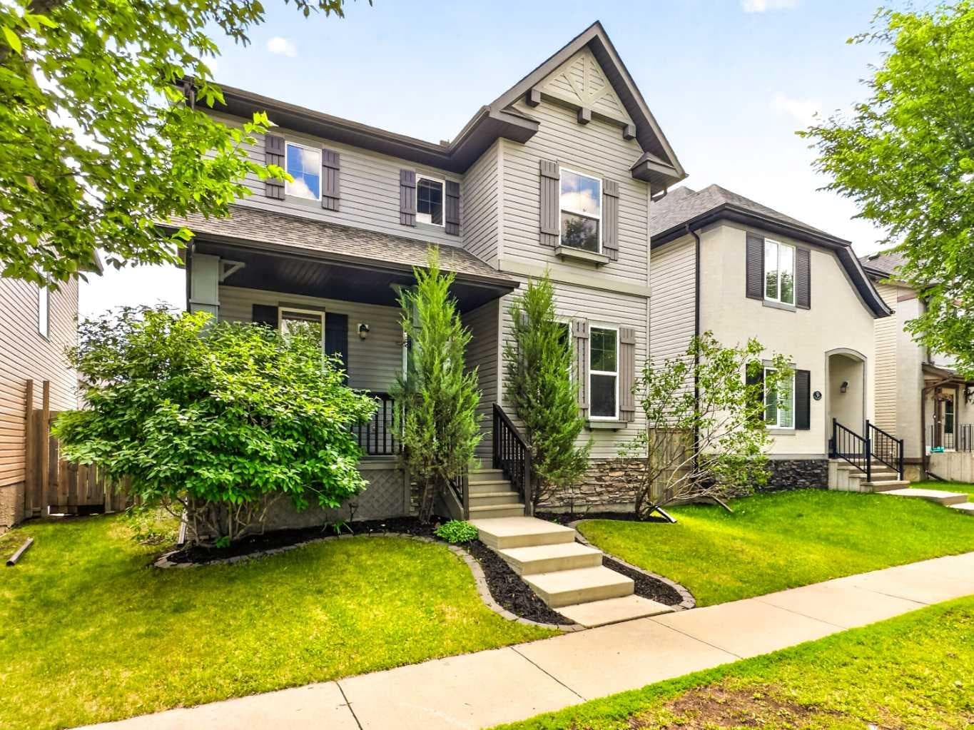 249 Elgin Manor SE — photo 3