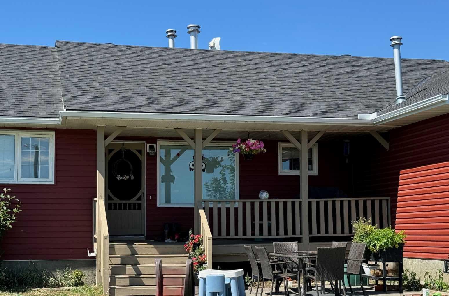 272187 Township Road 240 — photo 1