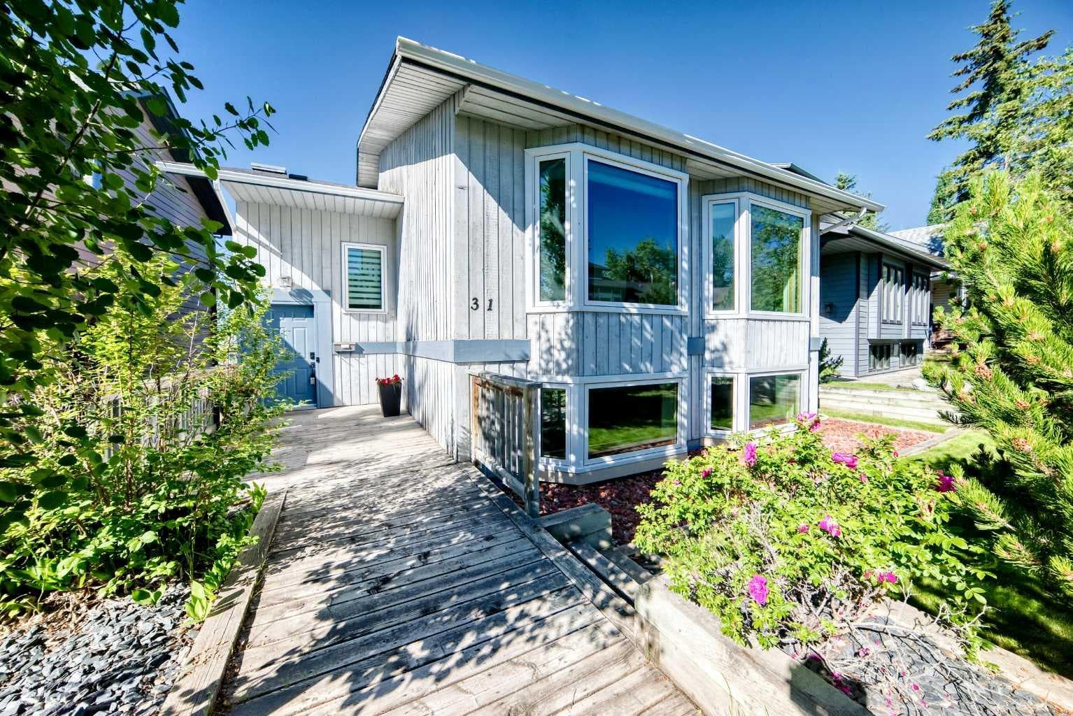 31 Ranchridge Way NW — photo 1