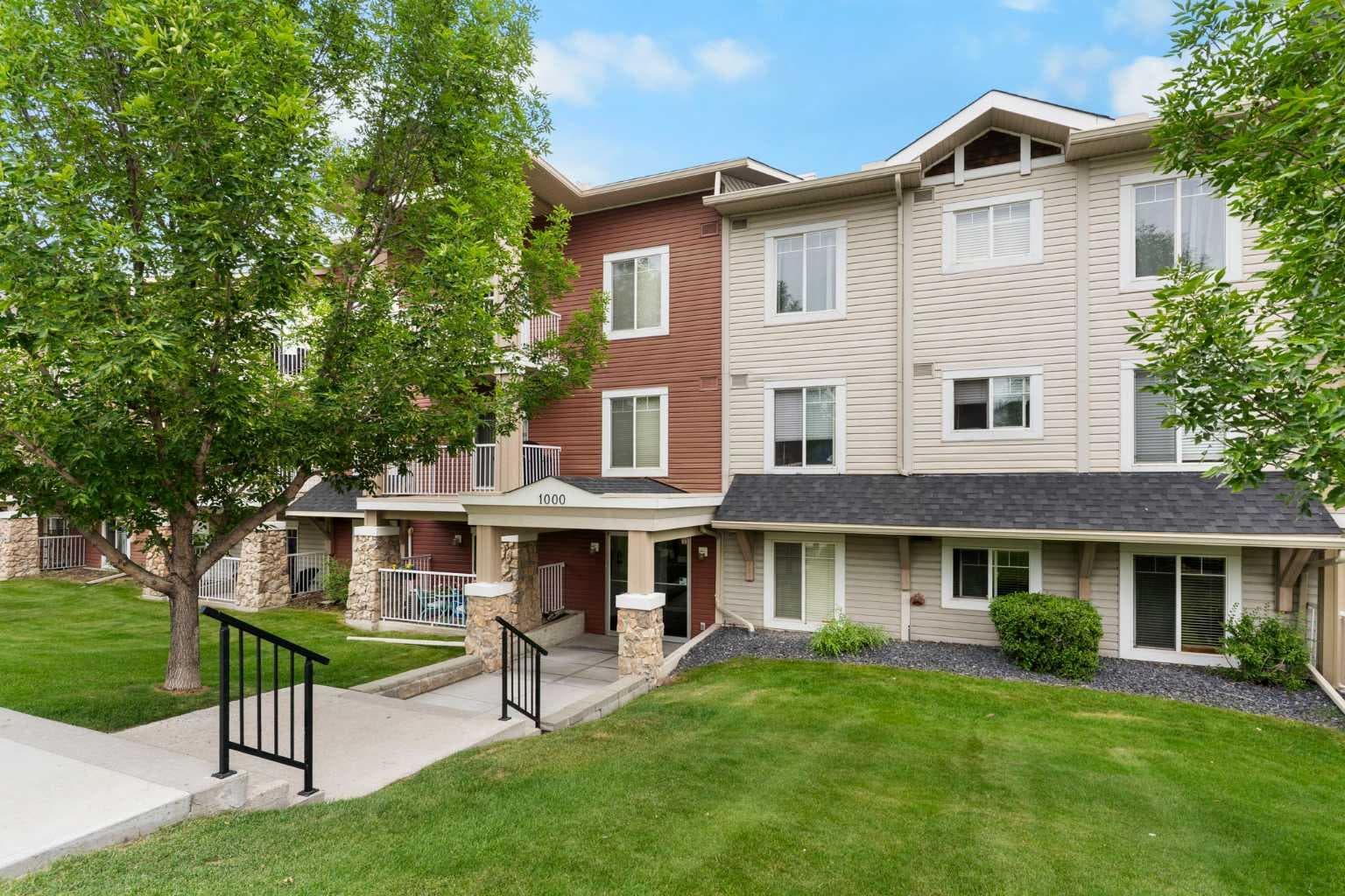 1102, 70 Panamount Drive NW — photo 2
