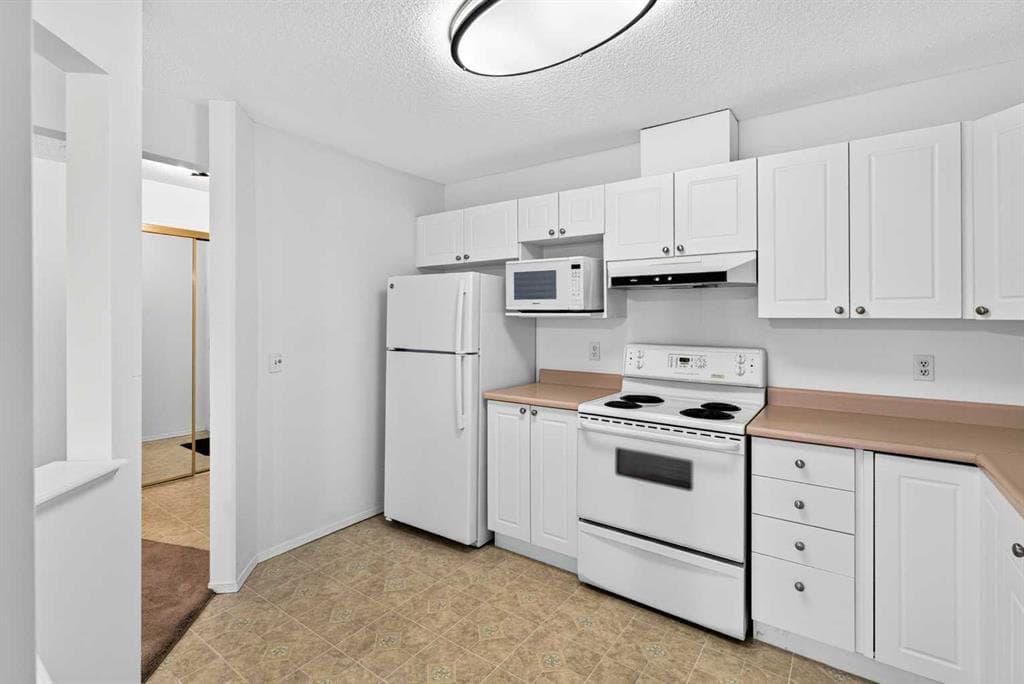 3205 Sienna Park Green SW — photo 5