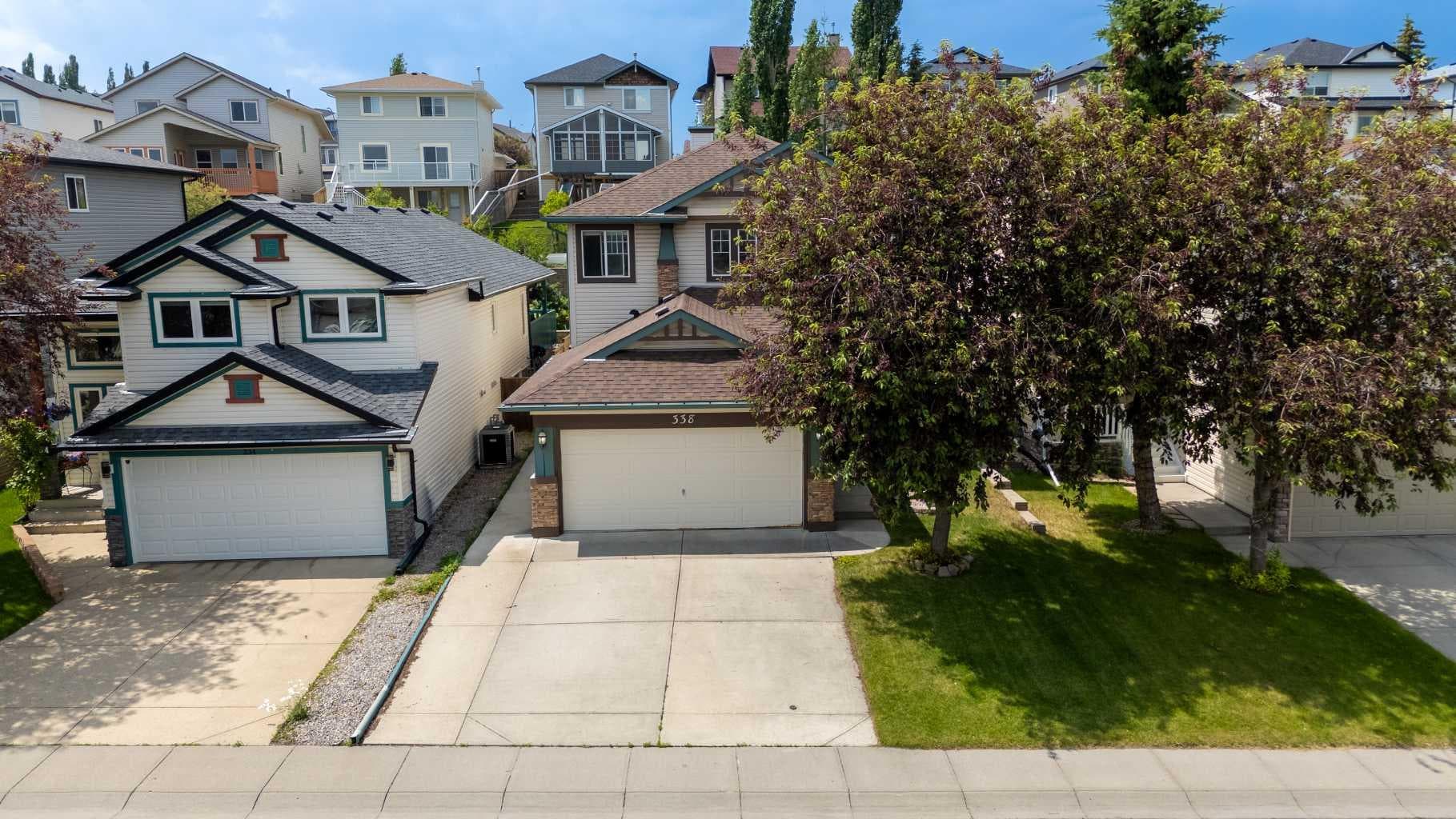 338 Panamount Drive NW — photo 1