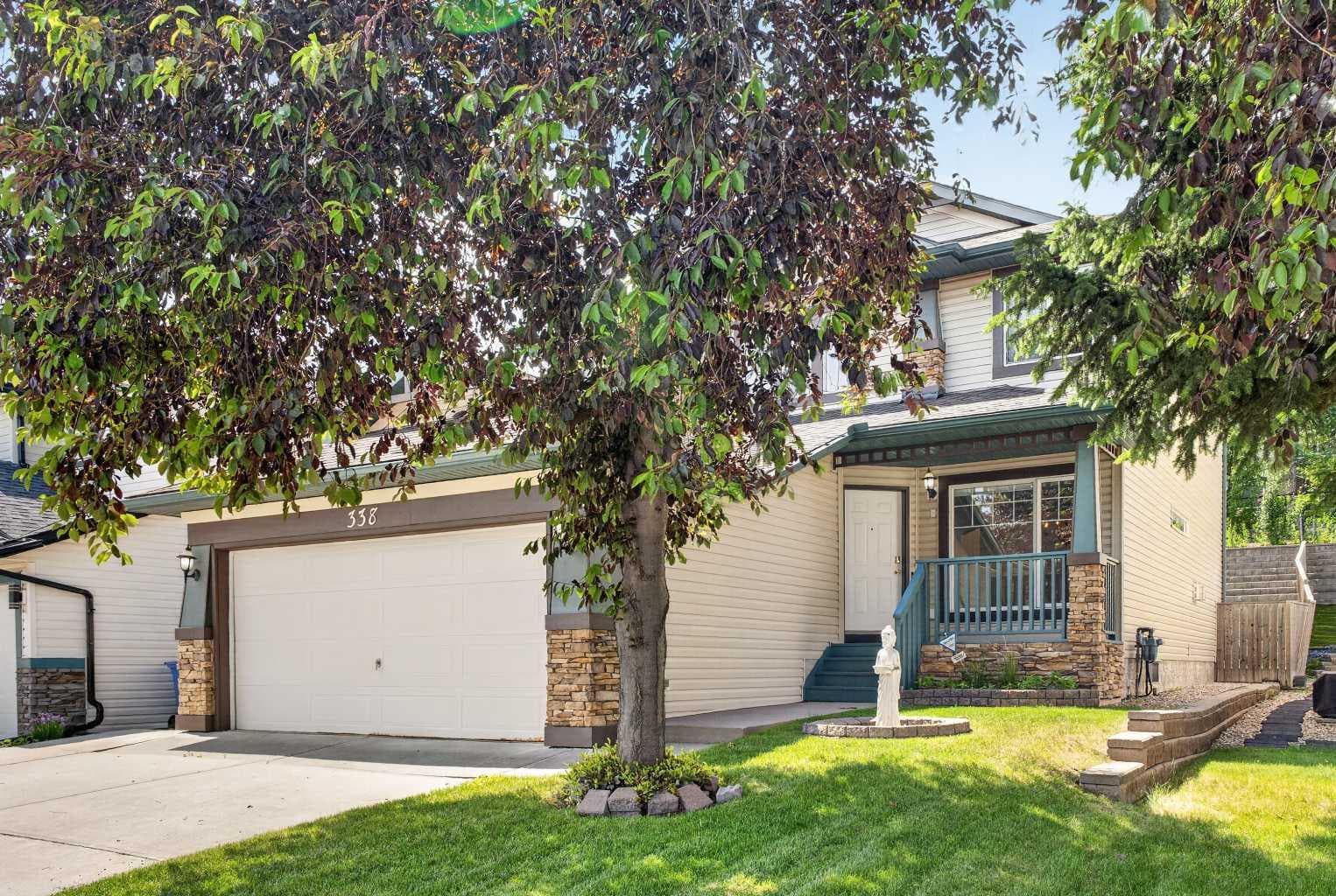 338 Panamount Drive NW — photo 2